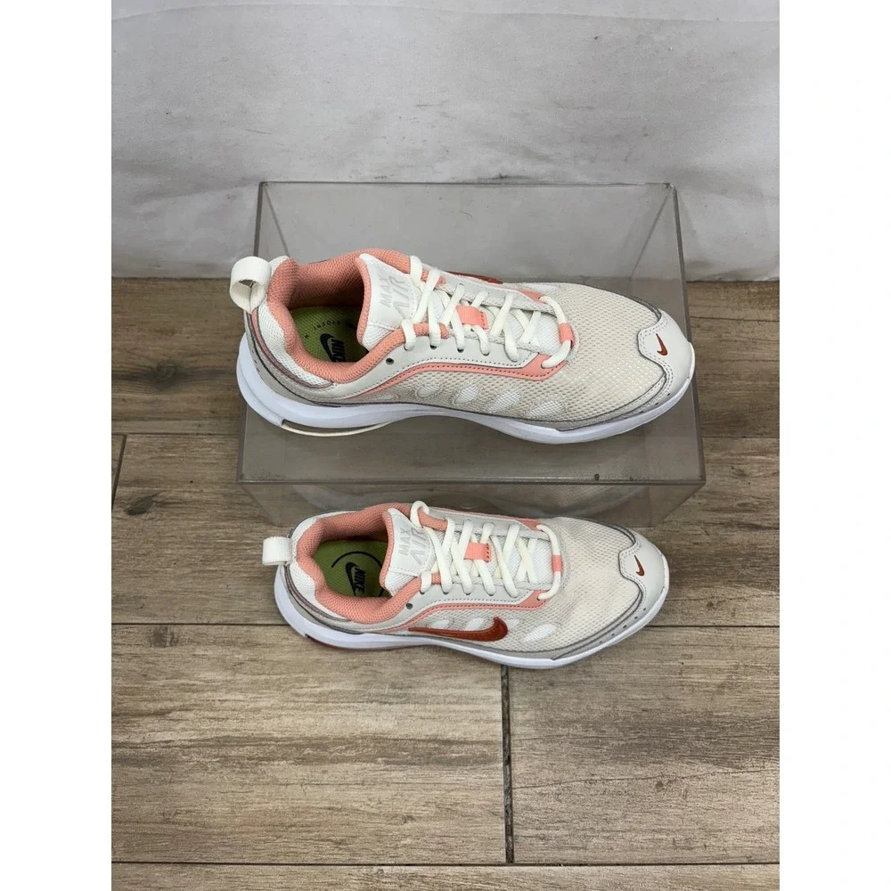 Nike Air Max Axis Sneakers Women's Size 7.5‎ Running Shoes CU4870-104